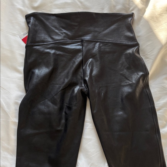NWT Spanx Faux Leather Leggings Size L - Picture 13 of 14